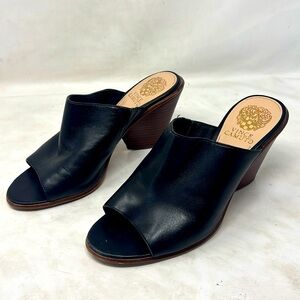 Excellent Condition! VINCE CAMUTO Black Leather Mules
